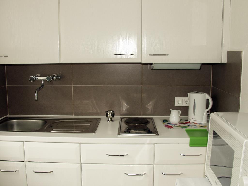 Big 1 Room Apartment - 15 Min Messe Dus 梅尔布施 外观 照片