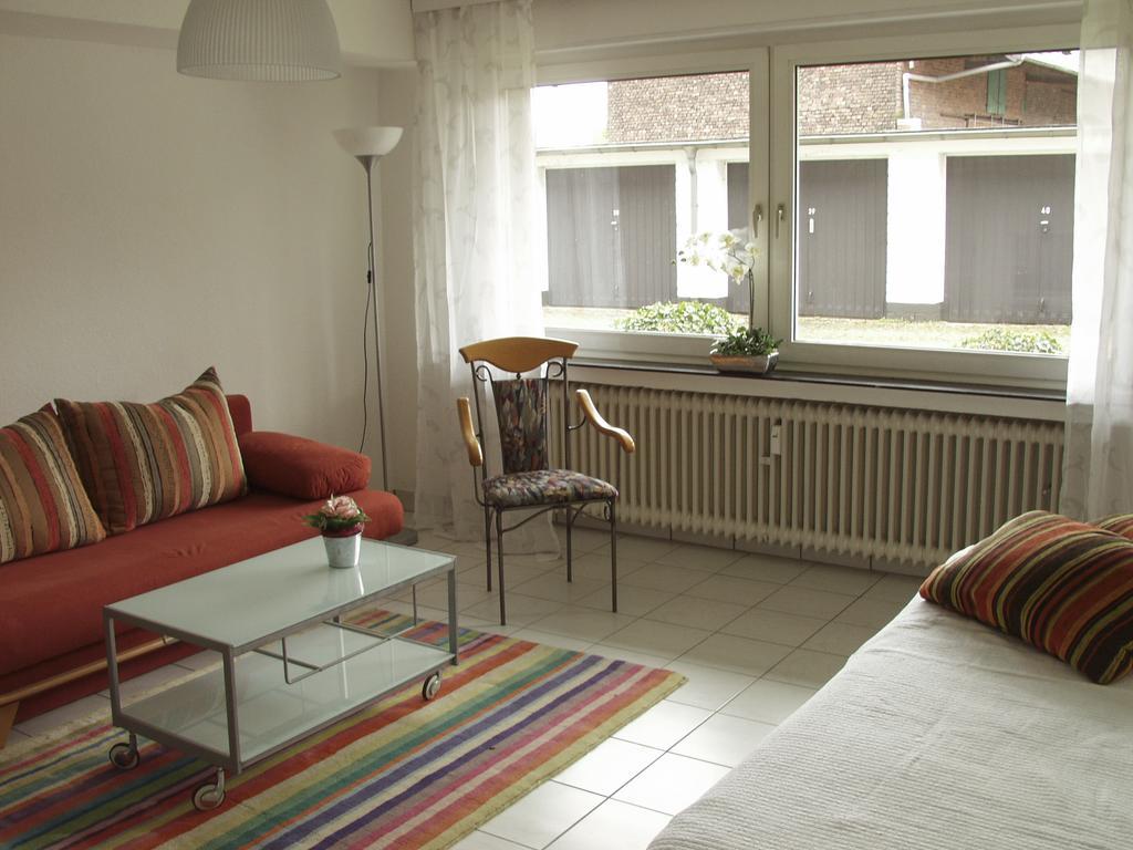 Big 1 Room Apartment - 15 Min Messe Dus 梅尔布施 外观 照片