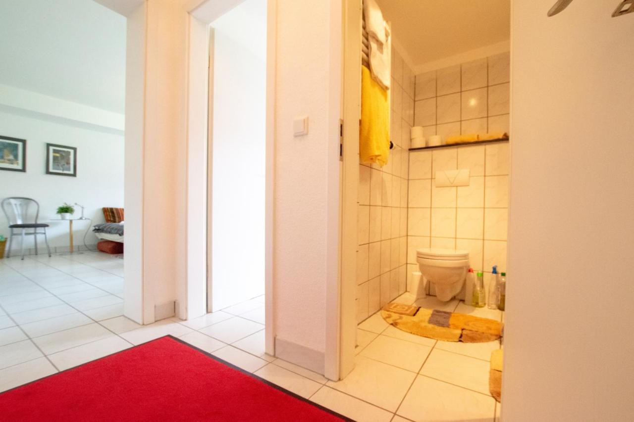 Big 1 Room Apartment - 15 Min Messe Dus 梅尔布施 外观 照片