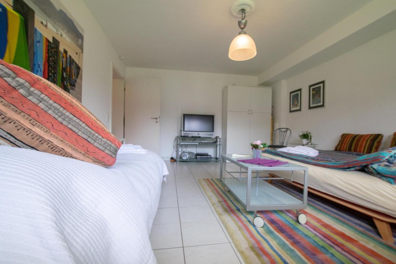 Big 1 Room Apartment - 15 Min Messe Dus 梅尔布施 外观 照片